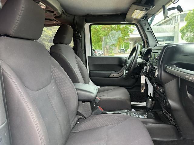 2013 Jeep Wrangler 4WD 2dr Sport