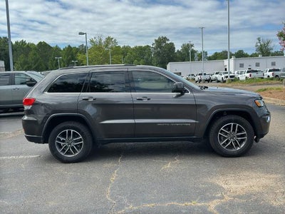 2019 Jeep Grand Cherokee Laredo E 4x4