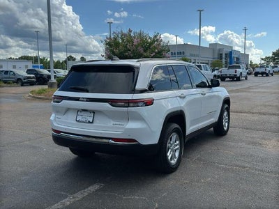 2025 Jeep Grand Cherokee Laredo 4x4