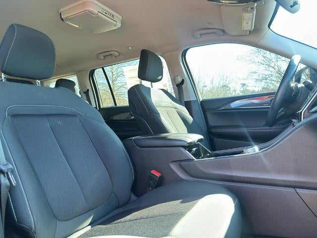 2022 Jeep Grand Cherokee L Laredo 4x2