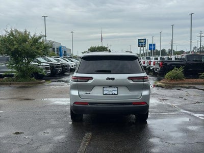 2023 Jeep Grand Cherokee L Altitude 4x4
