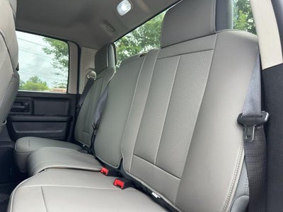 2016 RAM 1500 2WD Quad Cab 6.4 Ft Box Express
