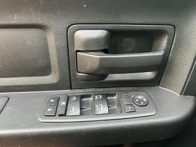 2018 RAM 1500 Express 4x2 Quad Cab 6'4" Box