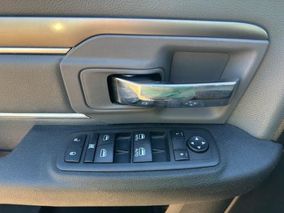 2022 RAM 1500 Classic SLT 4x2 Crew Cab 5'7" Box