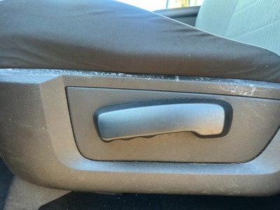 2022 RAM 1500 Classic SLT 4x2 Crew Cab 5'7" Box