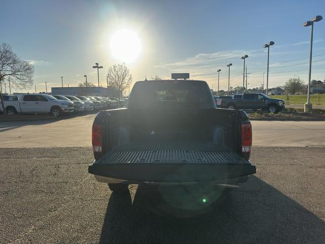 2022 RAM 1500 Classic SLT 4x2 Crew Cab 5'7" Box
