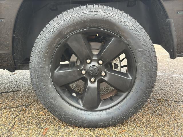 2019 RAM 1500 Classic Express 4x4 Quad Cab 6'4" Box