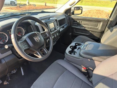 2019 RAM 1500 Classic Express 4x4 Quad Cab 6'4" Box