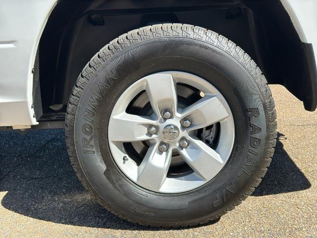 2023 RAM 1500 Classic SLT 4x4 Crew Cab 5'7" Box