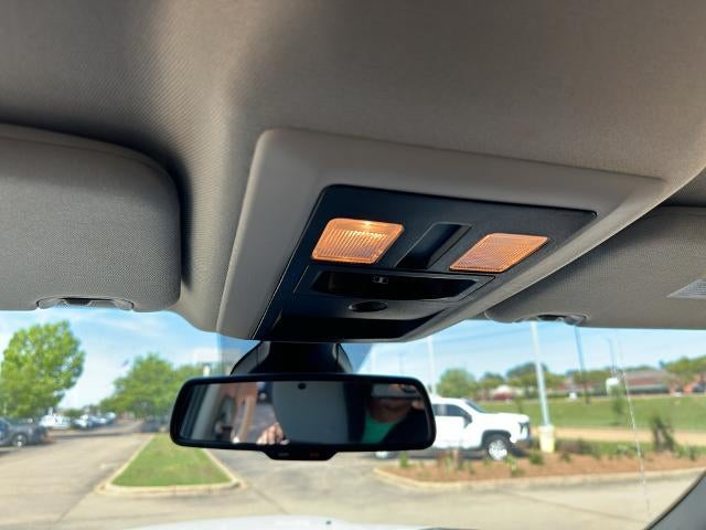2023 RAM 1500 Classic SLT 4x4 Crew Cab 5'7" Box