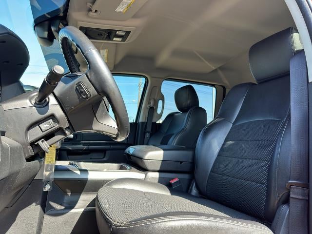 2016 RAM 1500 4WD Crew Cab 5.7 Ft Box Sport