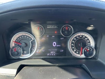 2016 RAM 1500 4WD Crew Cab 5.7 Ft Box Sport