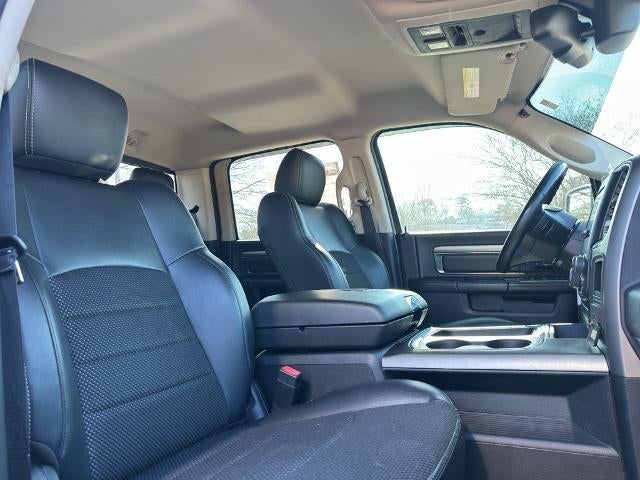 2016 RAM 1500 4WD Crew Cab 5.7 Ft Box Sport