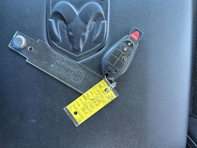 2016 RAM 1500 4WD Crew Cab 5.7 Ft Box Sport