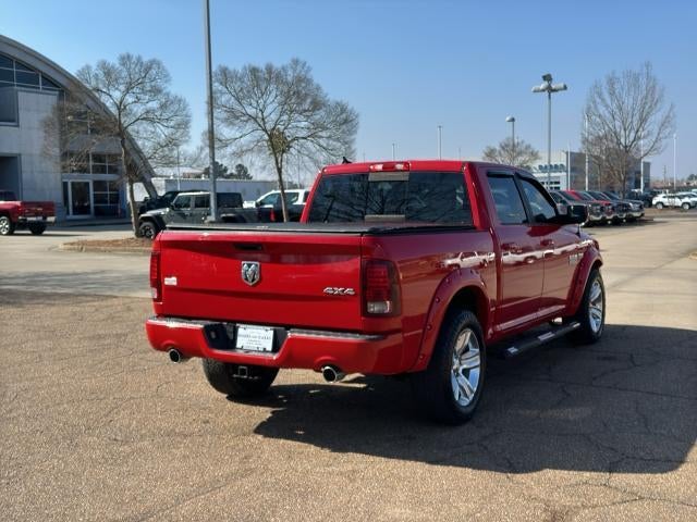 2016 RAM 1500 4WD Crew Cab 5.7 Ft Box Sport