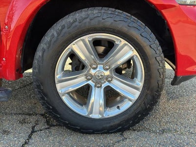 2016 RAM 1500 4WD Crew Cab 5.7 Ft Box Sport