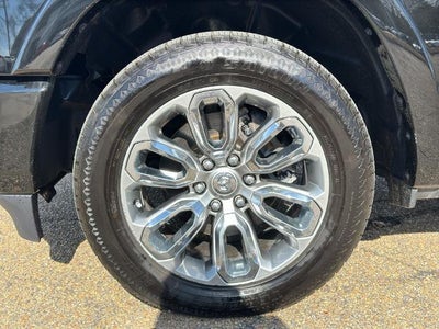 2022 RAM 1500 Laramie 4x2 Crew Cab 5'7" Box