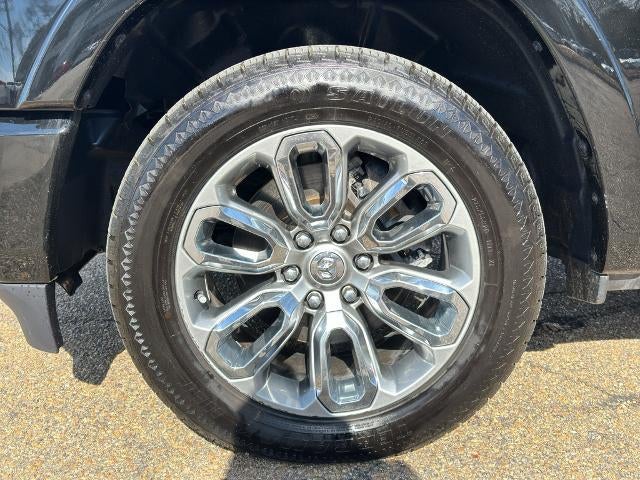 2022 RAM 1500 Laramie 4x2 Crew Cab 5'7" Box