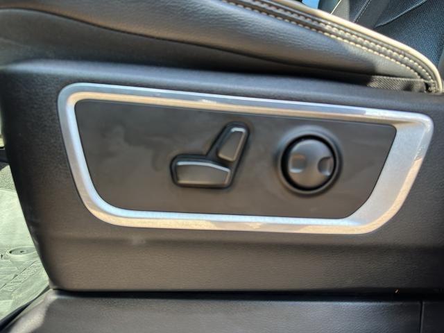 2022 RAM 1500 Laramie 4x2 Crew Cab 5'7" Box