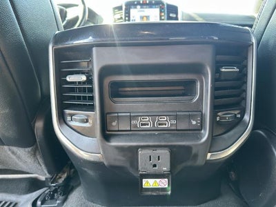 2022 RAM 1500 Laramie 4x2 Crew Cab 5'7" Box