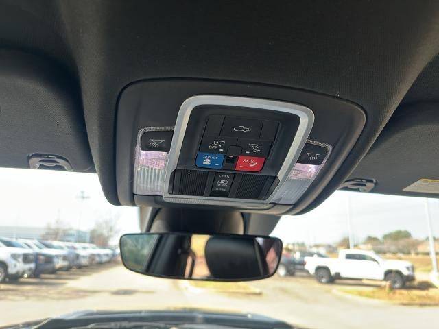 2022 RAM 1500 Laramie 4x2 Crew Cab 5'7" Box