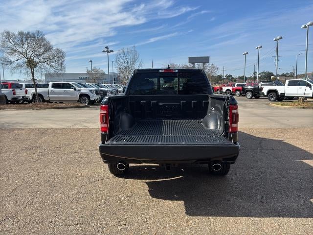 2022 RAM 1500 Laramie 4x2 Crew Cab 5'7" Box