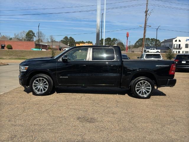 2022 RAM 1500 Laramie 4x2 Crew Cab 5'7" Box
