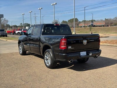 2022 RAM 1500 Laramie 4x2 Crew Cab 5'7" Box