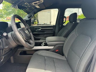 2025 RAM 1500 Big Horn 4x4 Crew Cab 5'7" Box