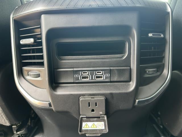 2025 RAM 1500 Big Horn 4x4 Crew Cab 5'7" Box