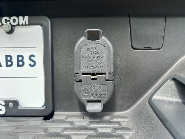 2025 RAM 1500 Big Horn 4x4 Crew Cab 5'7" Box