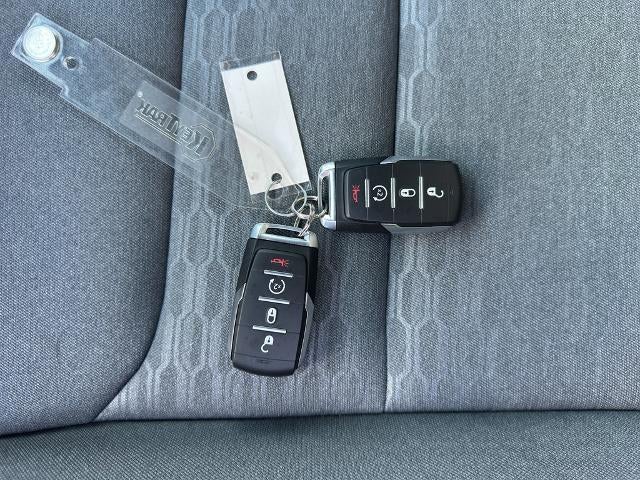 2025 RAM 1500 Big Horn 4x4 Crew Cab 5'7" Box