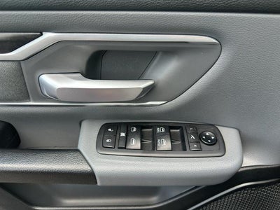 2021 RAM 1500 Big Horn 4x4 Crew Cab 5'7" Box