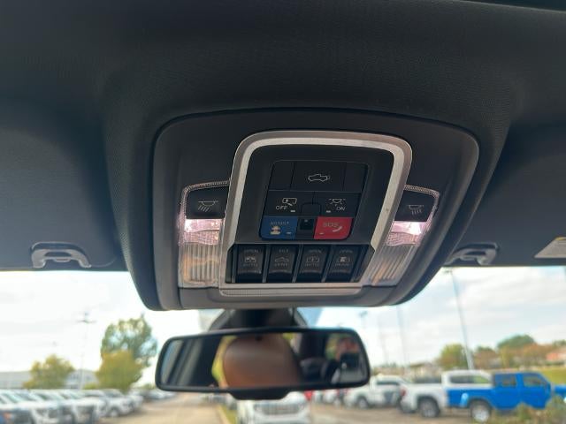 2020 RAM 1500 Longhorn 4x4 Crew Cab 5'7" Box