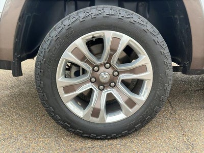 2019 RAM 1500 Longhorn 4x4 Crew Cab 5'7" Box