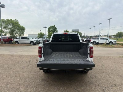 2019 RAM 1500 Longhorn 4x4 Crew Cab 5'7" Box
