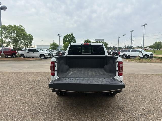 2019 RAM 1500 Longhorn 4x4 Crew Cab 5'7" Box