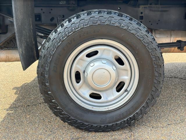 2022 Ford Super Duty F-250 SRW XL 4WD Crew Cab 6.75' Box