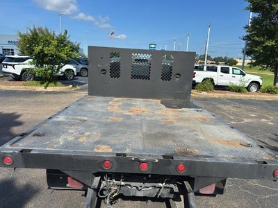 2015 Ford Super Duty F-350 DRW 2WD Crew Cab 176" WB 60" CA XL