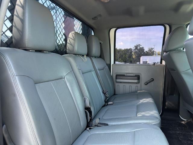 2015 Ford Super Duty F-350 DRW 2WD Crew Cab 176" WB 60" CA XL