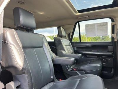 2023 Ford Expedition Max XLT 4x2