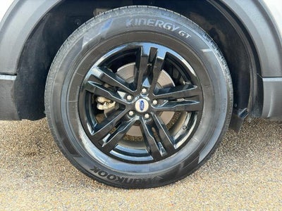 2023 Ford Explorer XLT RWD