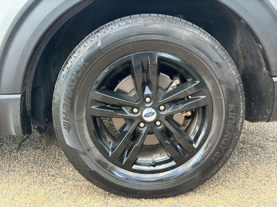 2023 Ford Explorer XLT RWD