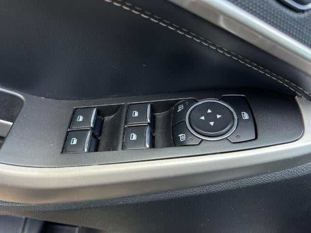 2023 Ford Explorer XLT RWD