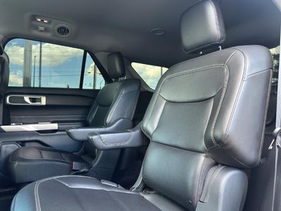 2023 Ford Explorer XLT RWD