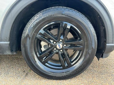 2023 Ford Explorer XLT RWD