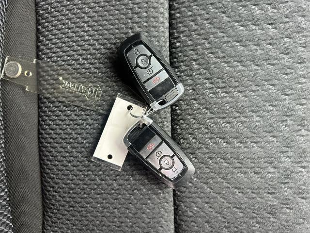 2022 Ford Explorer XLT RWD