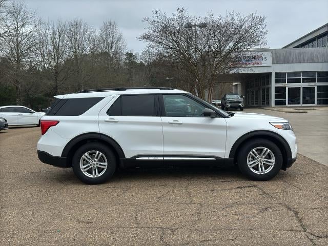 2022 Ford Explorer XLT RWD