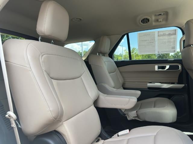 2024 Ford Explorer XLT RWD