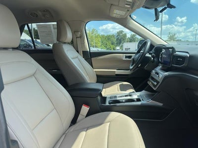 2024 Ford Explorer XLT RWD